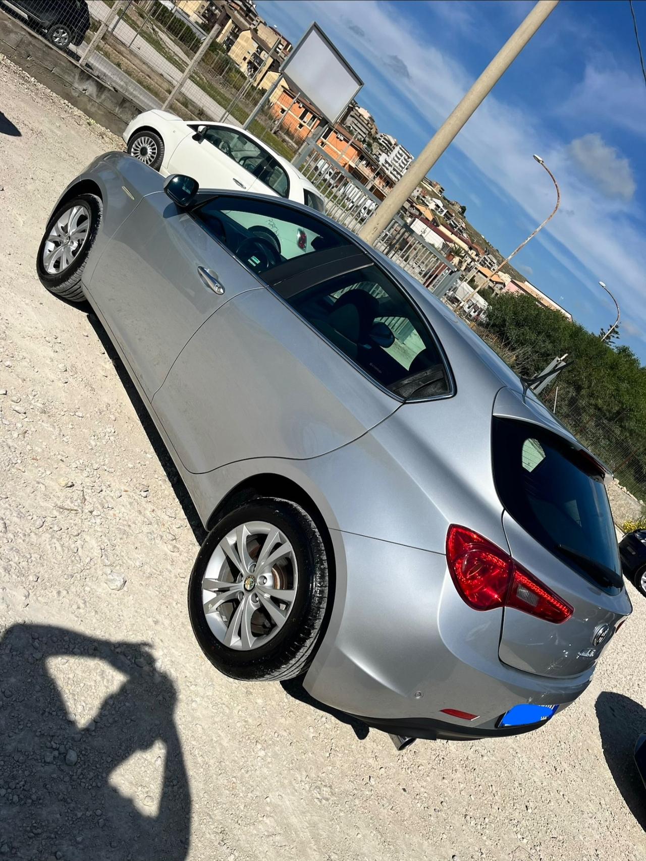 Alfa Romeo Giulietta 1.6 JTDm-2 105 CV Distinctive