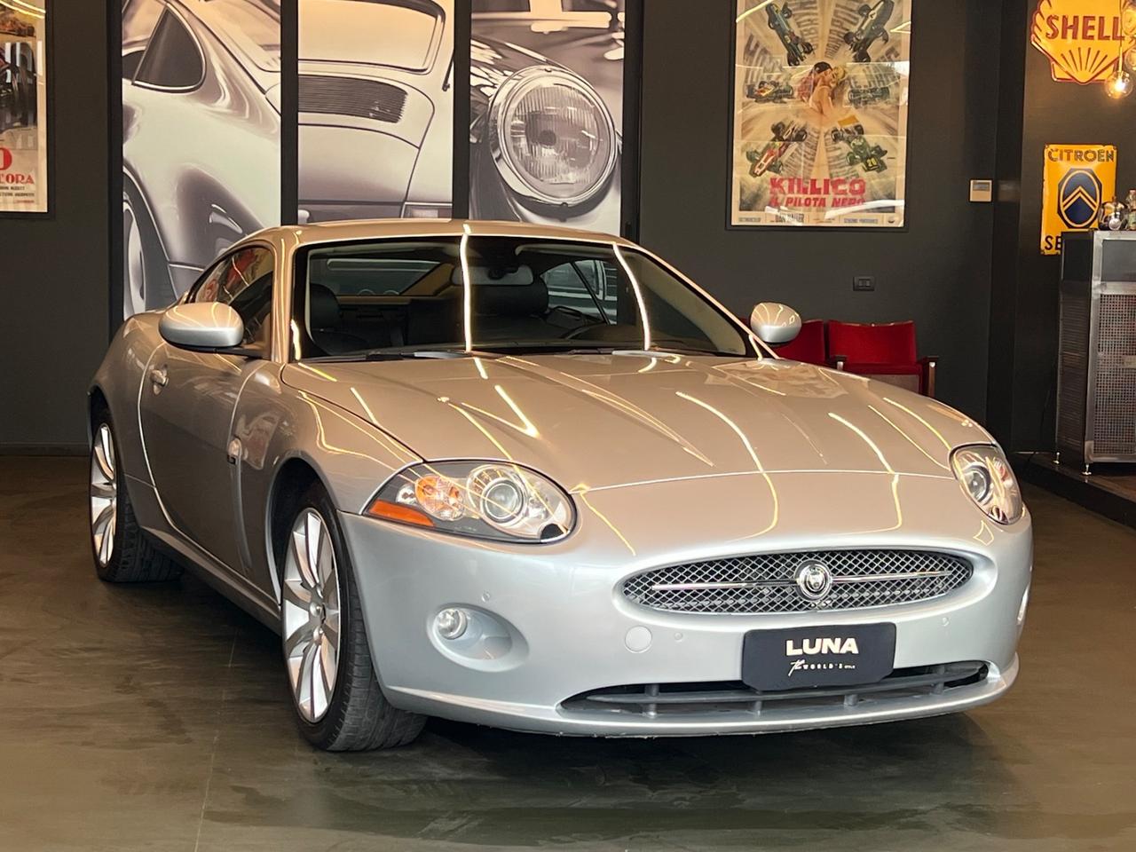 Jaguar XK 4.2 V8 Coupé