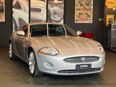 Jaguar XK 4.2 V8 Coupé