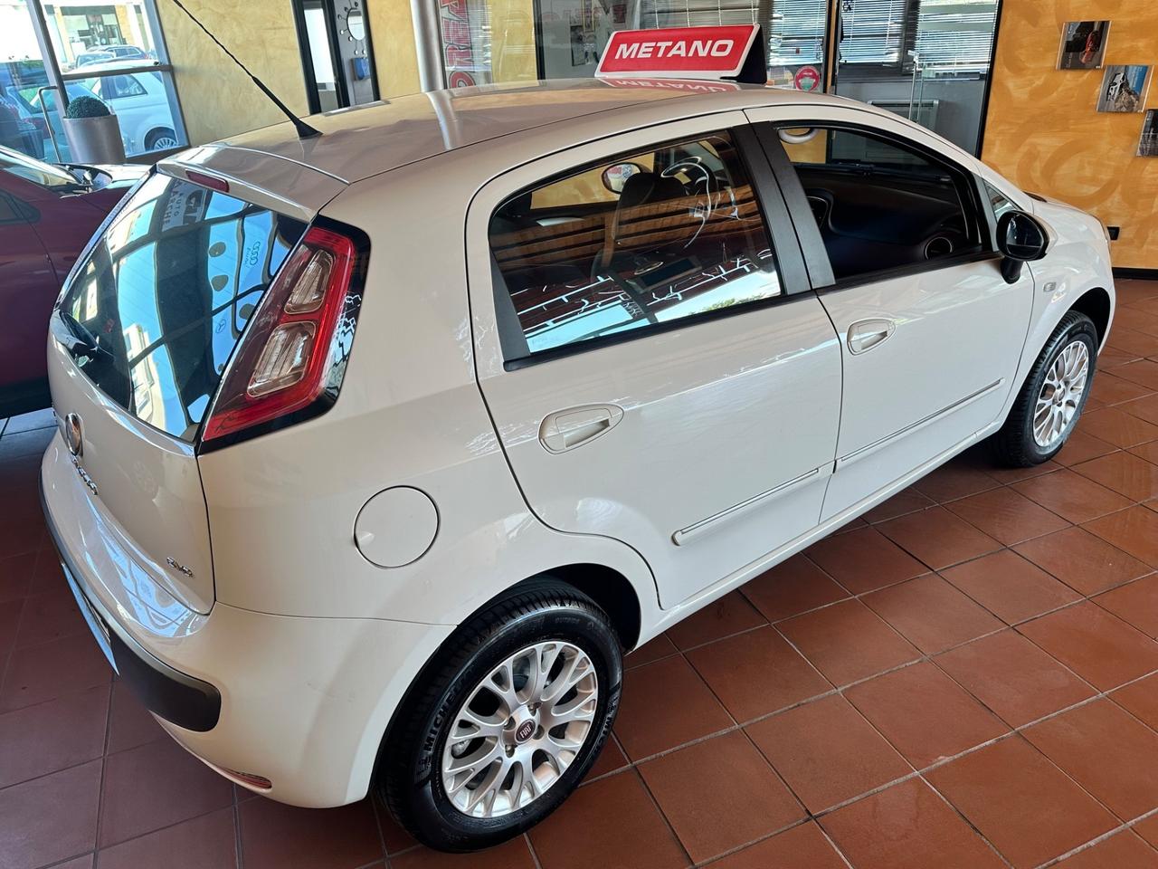 Punto Evo 1.4 150° Natural Power motore con 90.000km