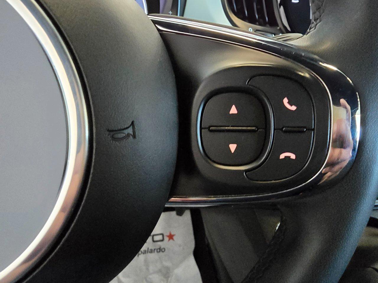 Fiat 500 1.0 hybrid Connect 70cv