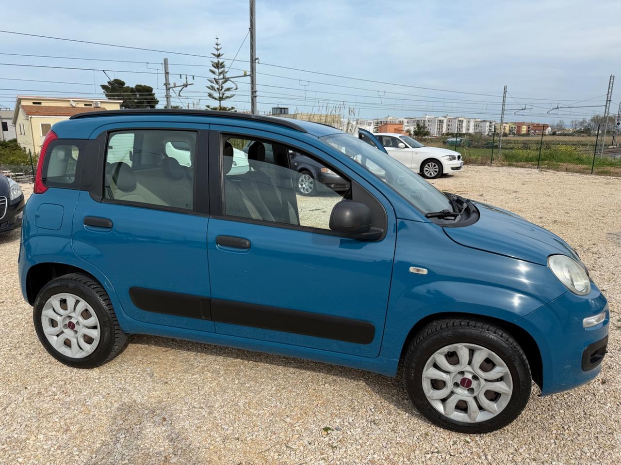 Fiat Panda 0.9 TwinAir Turbo METANO 3.999€
