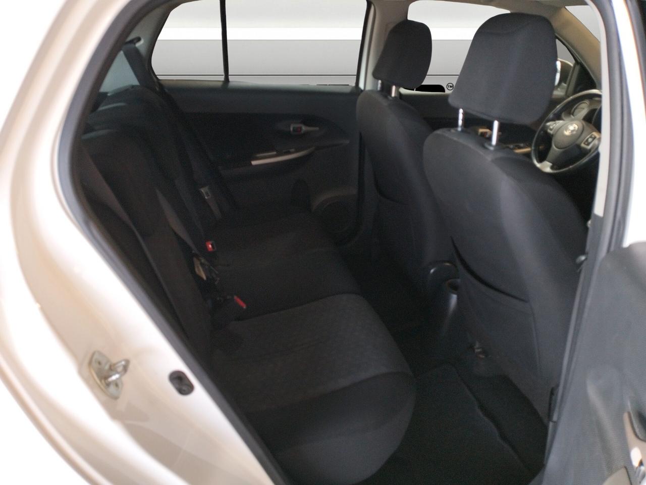 Toyota Urban Cruiser 1.3 vvt-i Dual Luxury 4wd