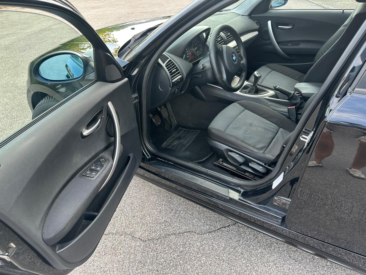 Bmw 116 116i cat 5 porte Futura Neopatentati