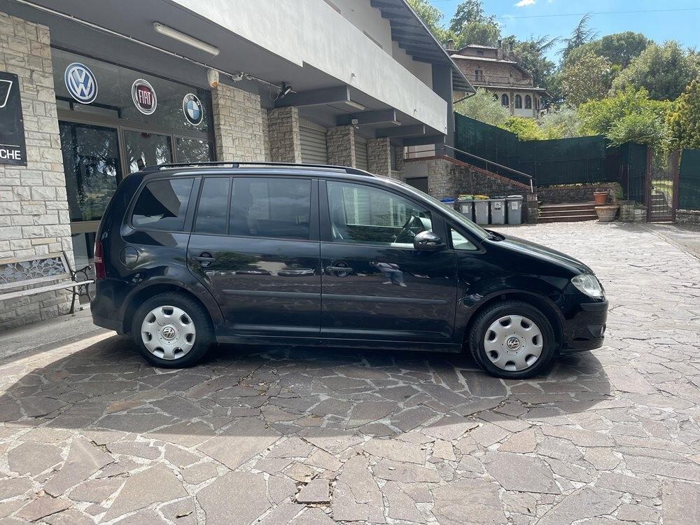 Volkswagen Touran 1.4 16V TSI 150CV Trendline Ecofuel 7 POSTI