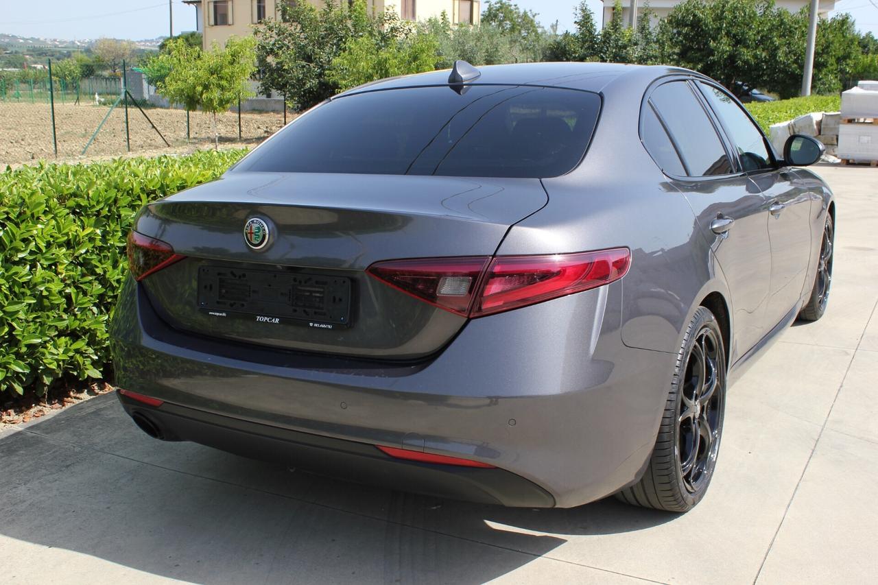 Alfa Romeo Giulia 2.2 Turbo Diesel Business B-Tech Aut.