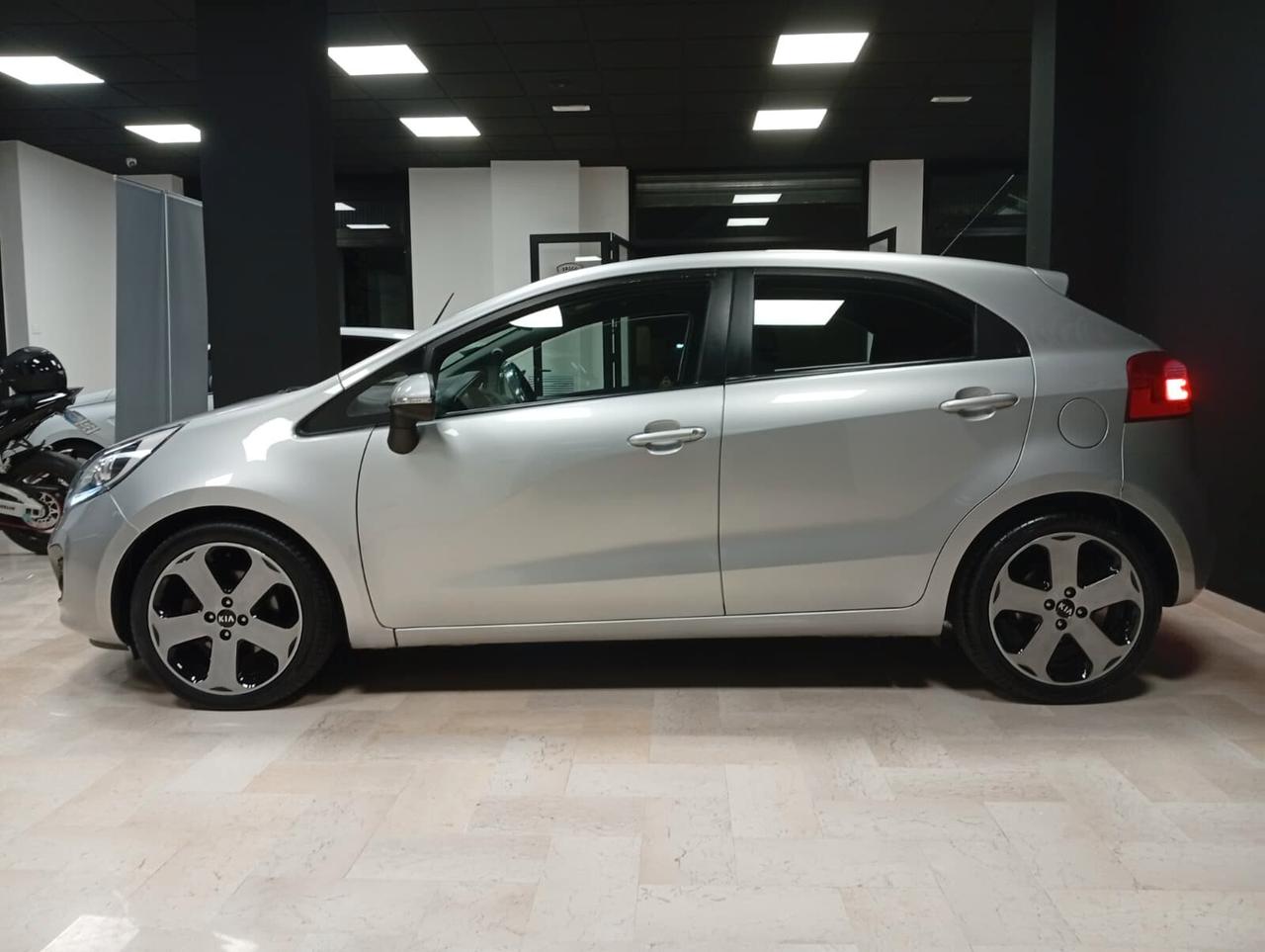 Kia Rio 1.4 CRDi 5p. Cool
