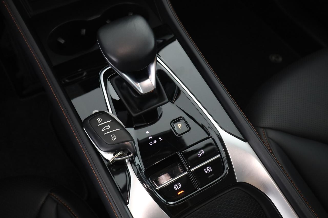 MG HS 1.5T-GDI AT Luxury