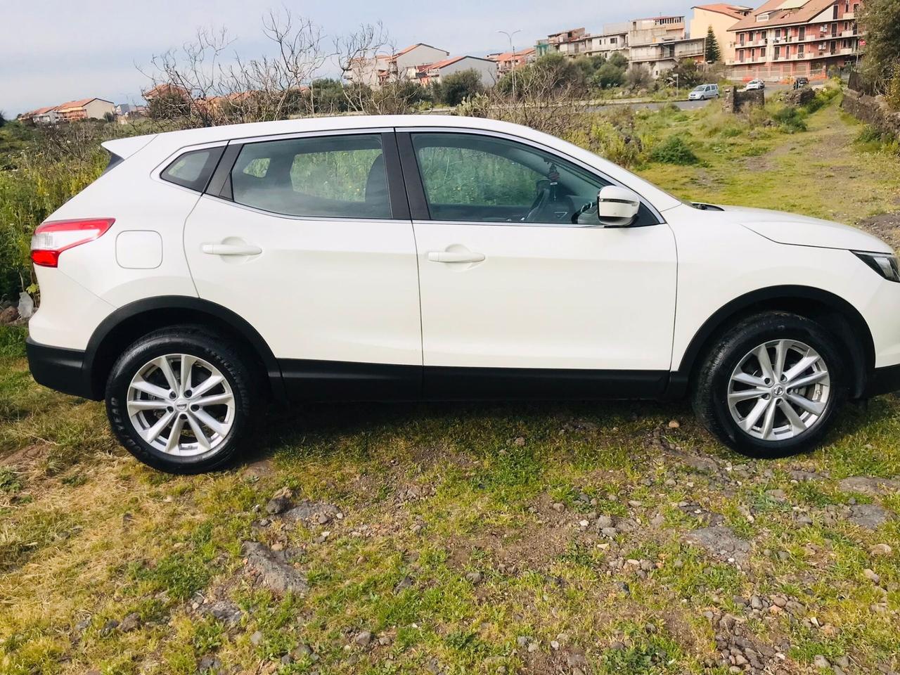 Nissan Qashqai 1.5dCi PARI AL NUOVO 2014