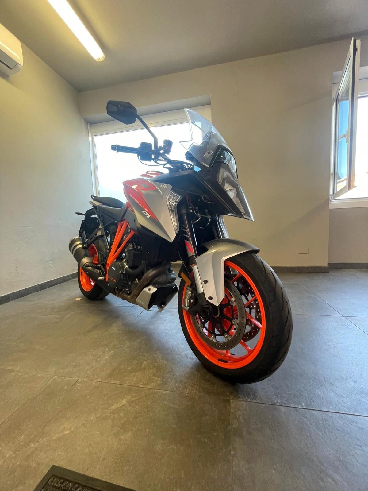 Ktm 1290 Super Duke GT