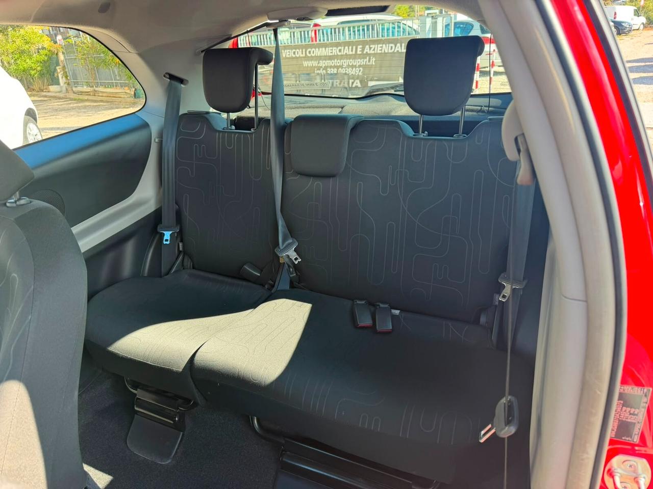 Toyota Yaris 1.0 3 porte Now