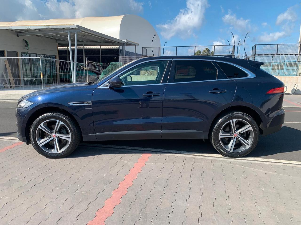 Jaguar F-Pace 2.0 D 180 CV AWD aut. R-Sport