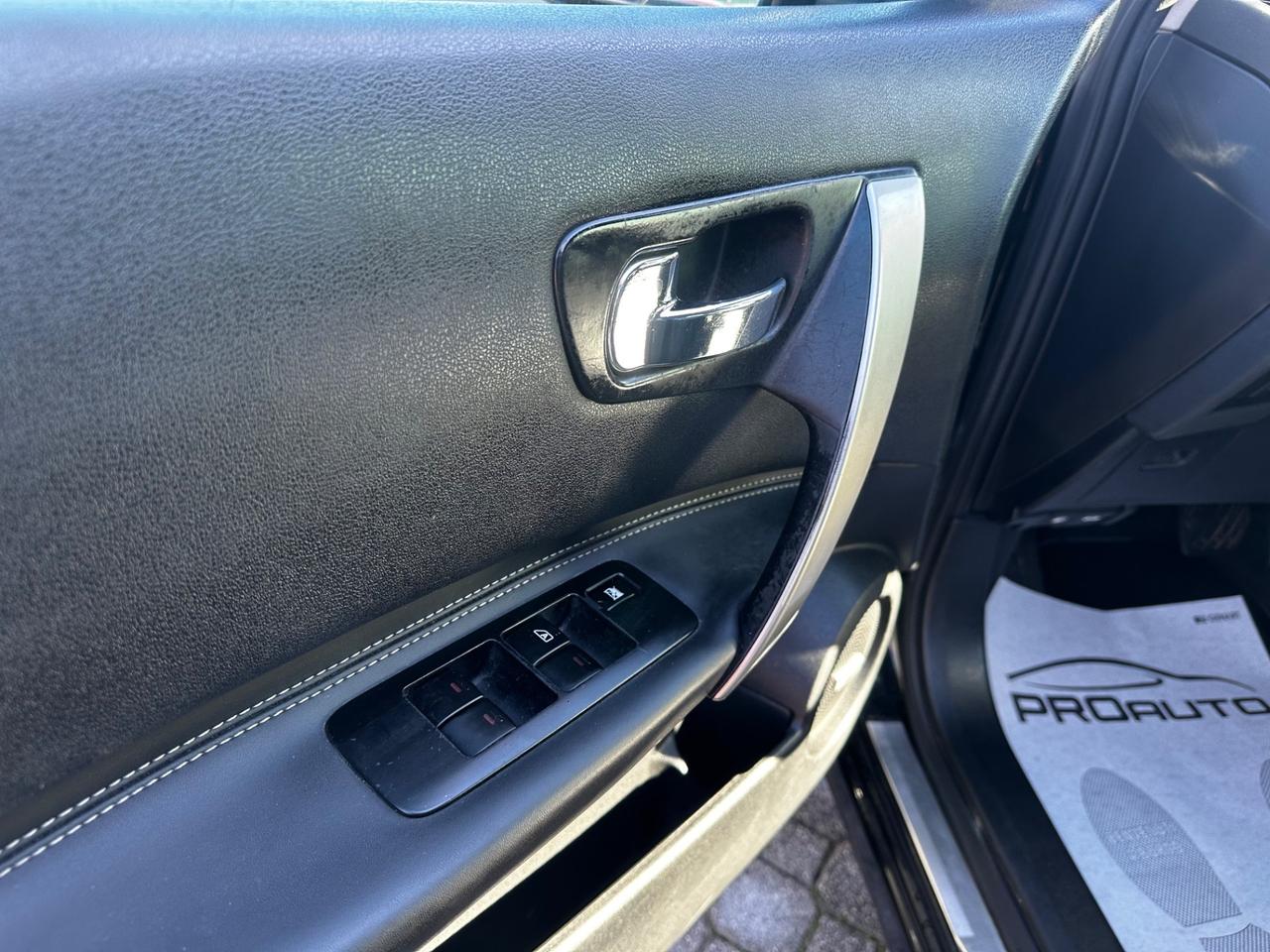 Nissan Qashqai 2.0 dCi DPF 4WD Tekna