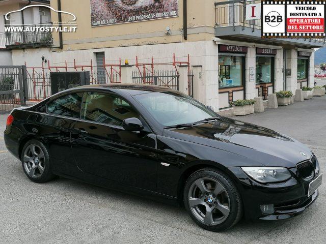 BMW 320 d Coupé 184Cv *BLACK-LINE*