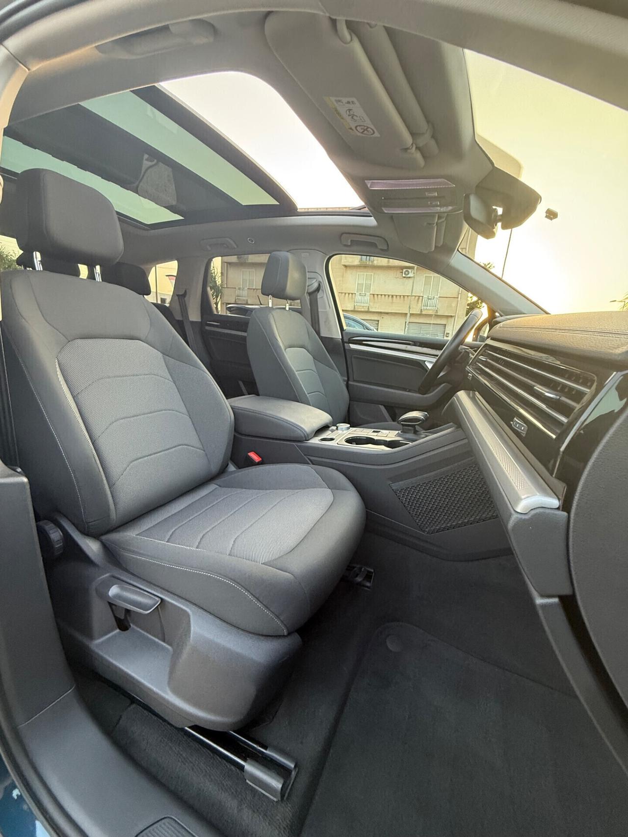 Volkswagen Touareg 3.0 V6 TDI SCR Elegance