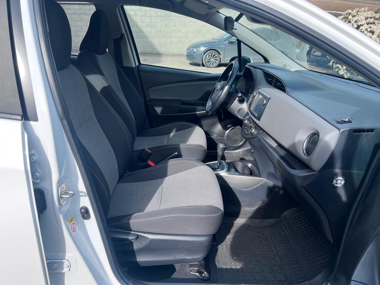 Toyota Yaris 5pt 1.5h 75cv Active OK NEOPAT. TELCLIMA/CAMERA