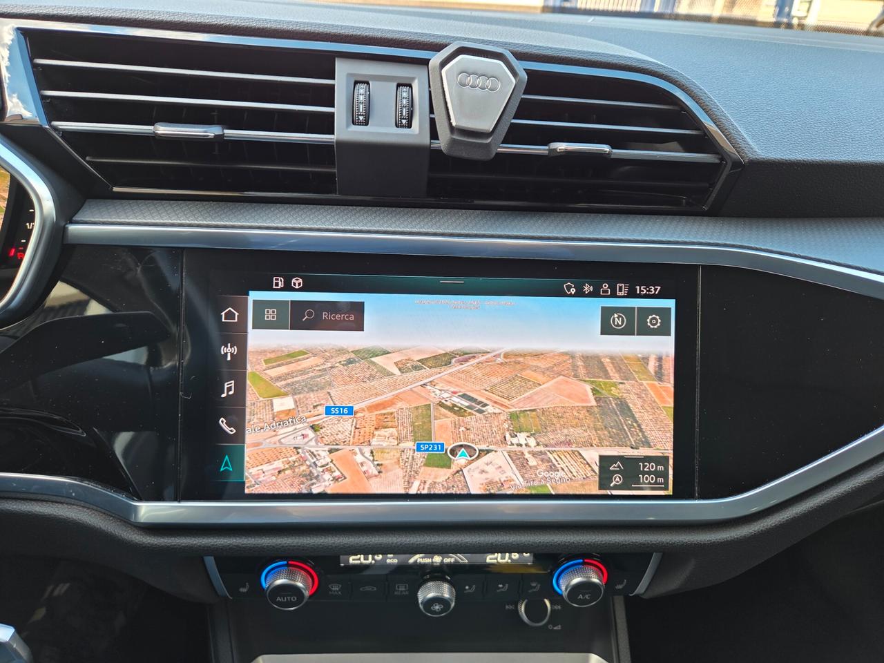 Audi Q3 35 TDI S tronic Business