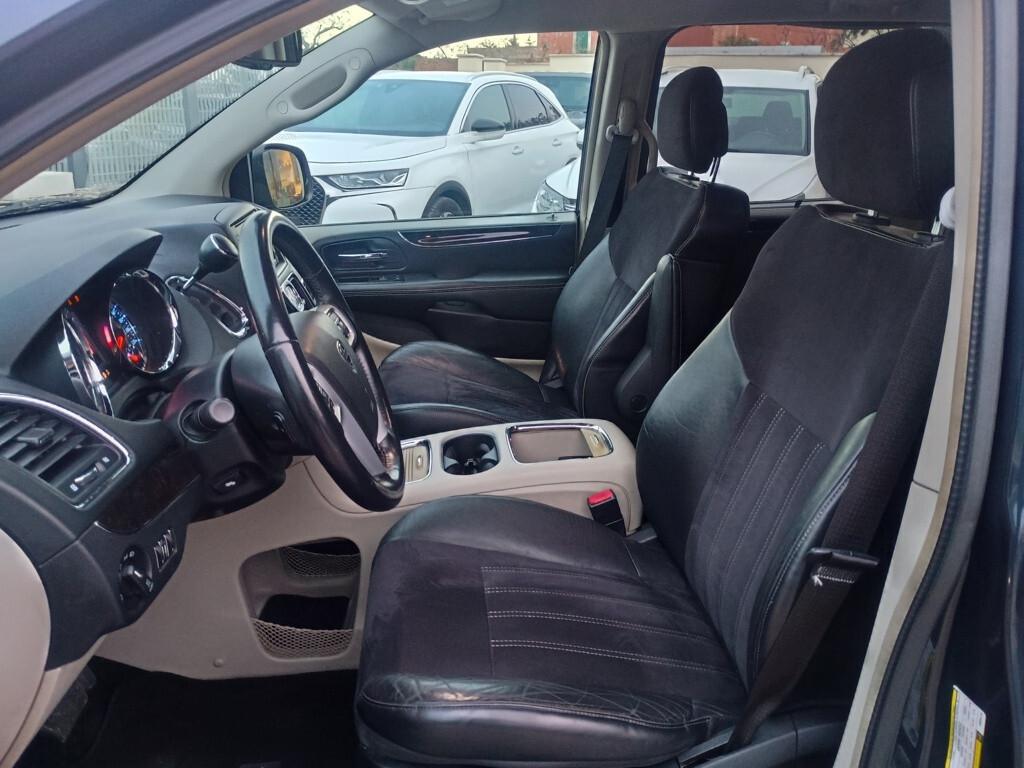 Lancia Voyager 2.8 Turbodiesel Platinum 177 CV