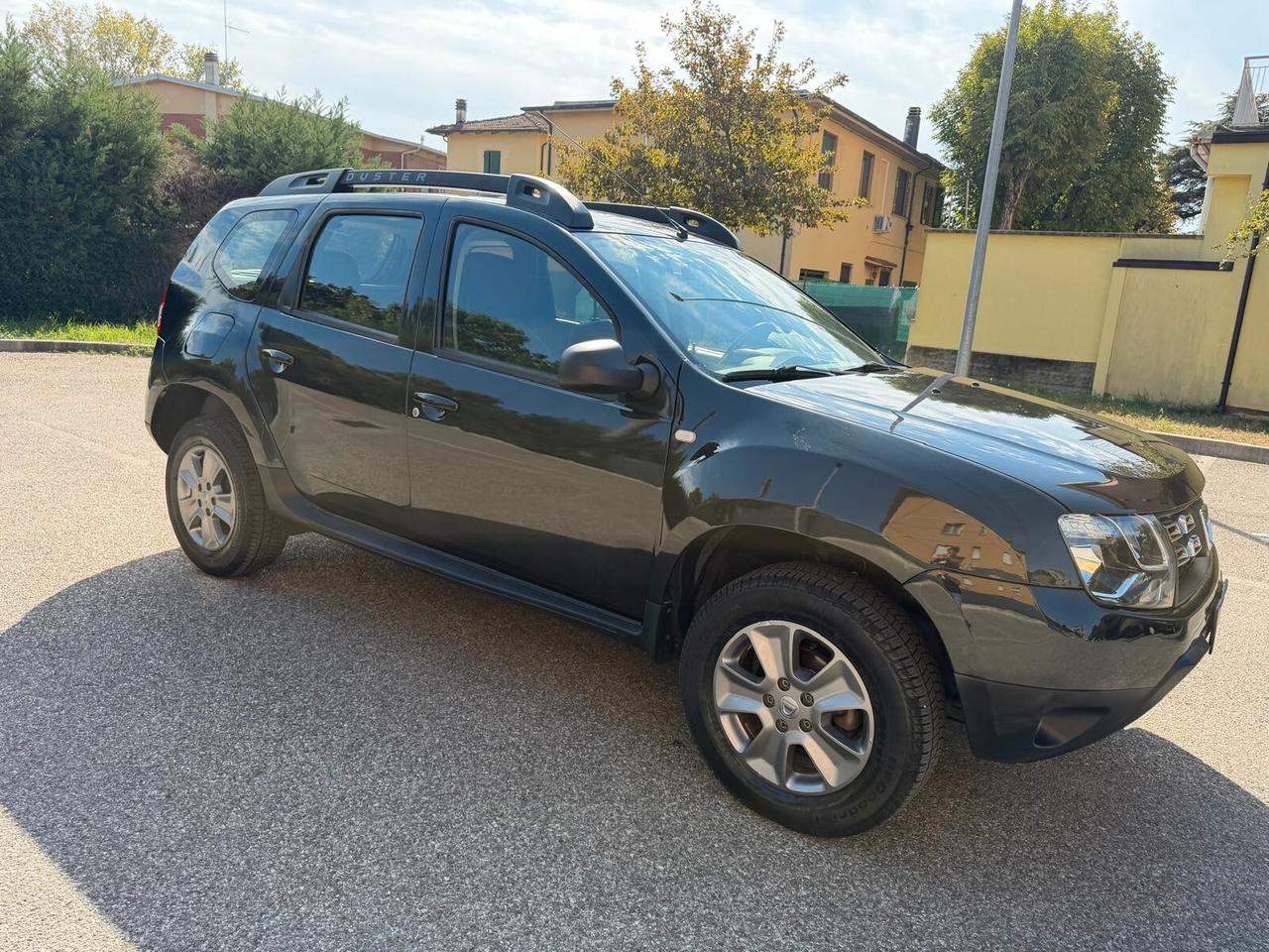 Dacia Duster 1.6 Gpl - NAV. - NEOP. - 12 MESI DI GARANZIA -