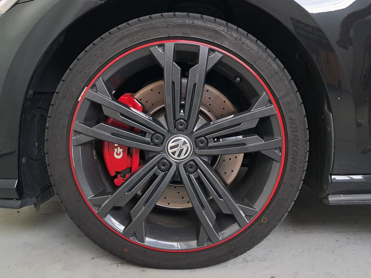 Volkswagen Golf GTI Performance 2.0 245 CV TSI DSG 5p. BMT