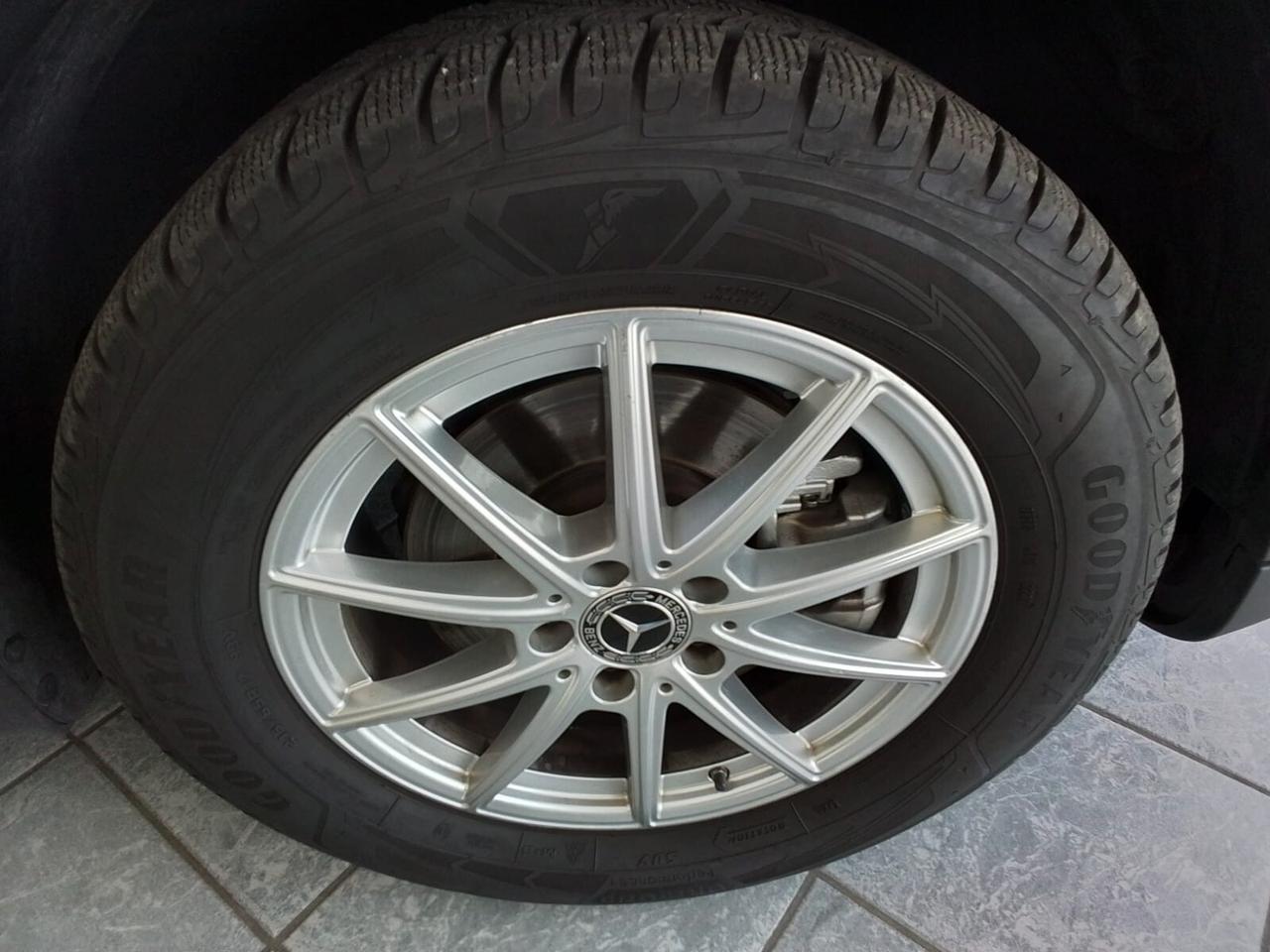 Mercedes-benz GLA 200d 150cv Automatic Business Extra