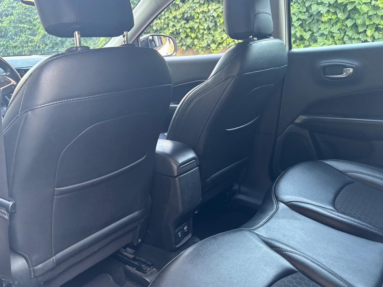 Jeep Compass 1.6 M-Jet Night Eagle 4X2