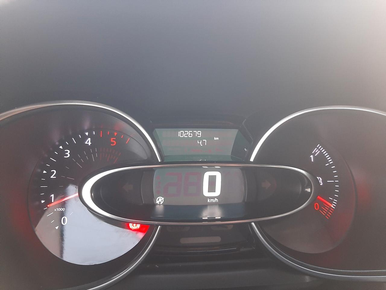 Renault Clio dCi 8V 75 CV 5 porte Duel