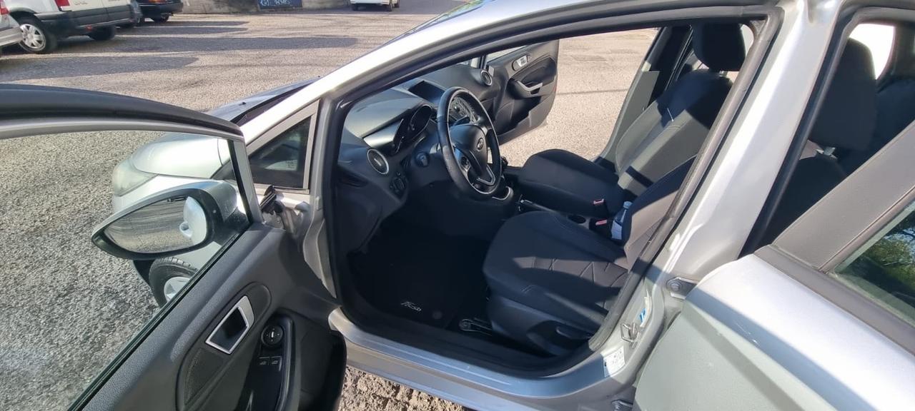Ford Fiesta 1.5 TDCi 75CV 5 porte Titanium