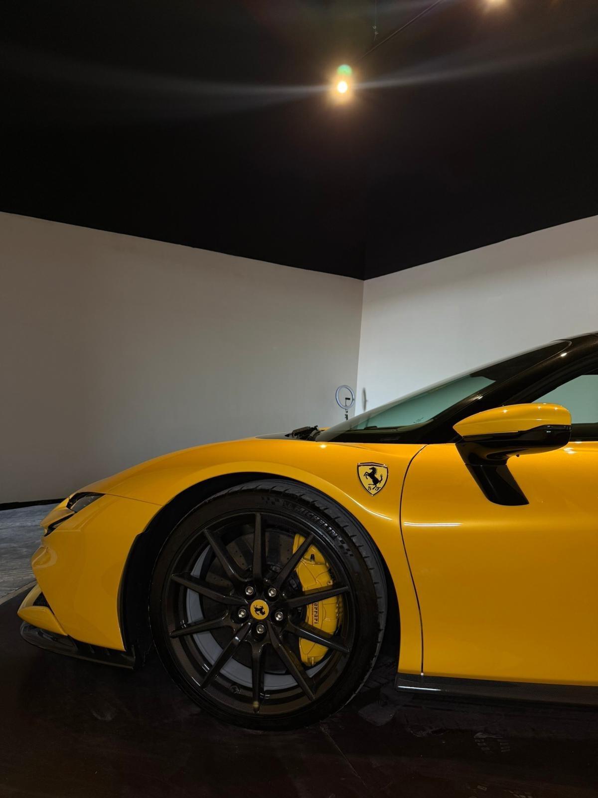 Ferrari SF90 Spider 1000cv