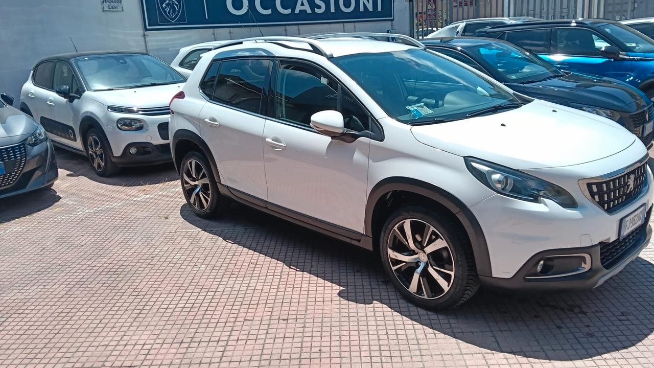 Peugeot 2008 BlueHDi 100 S&S Allure