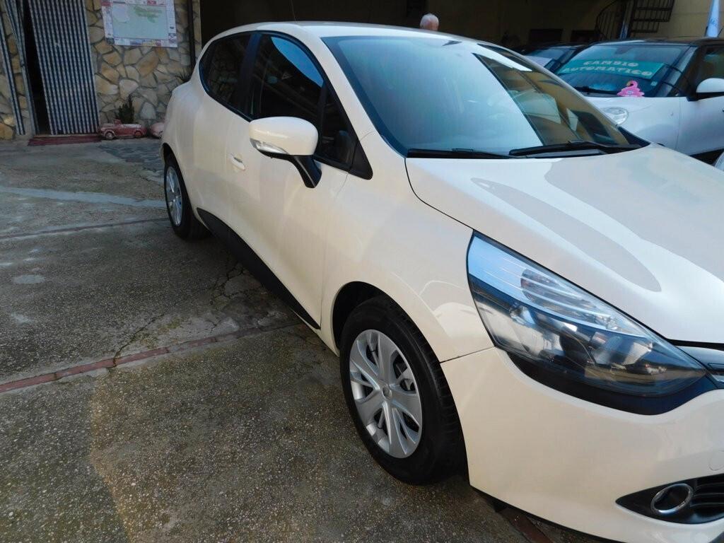 Renault Clio 1.2 75CV 5 porte Life