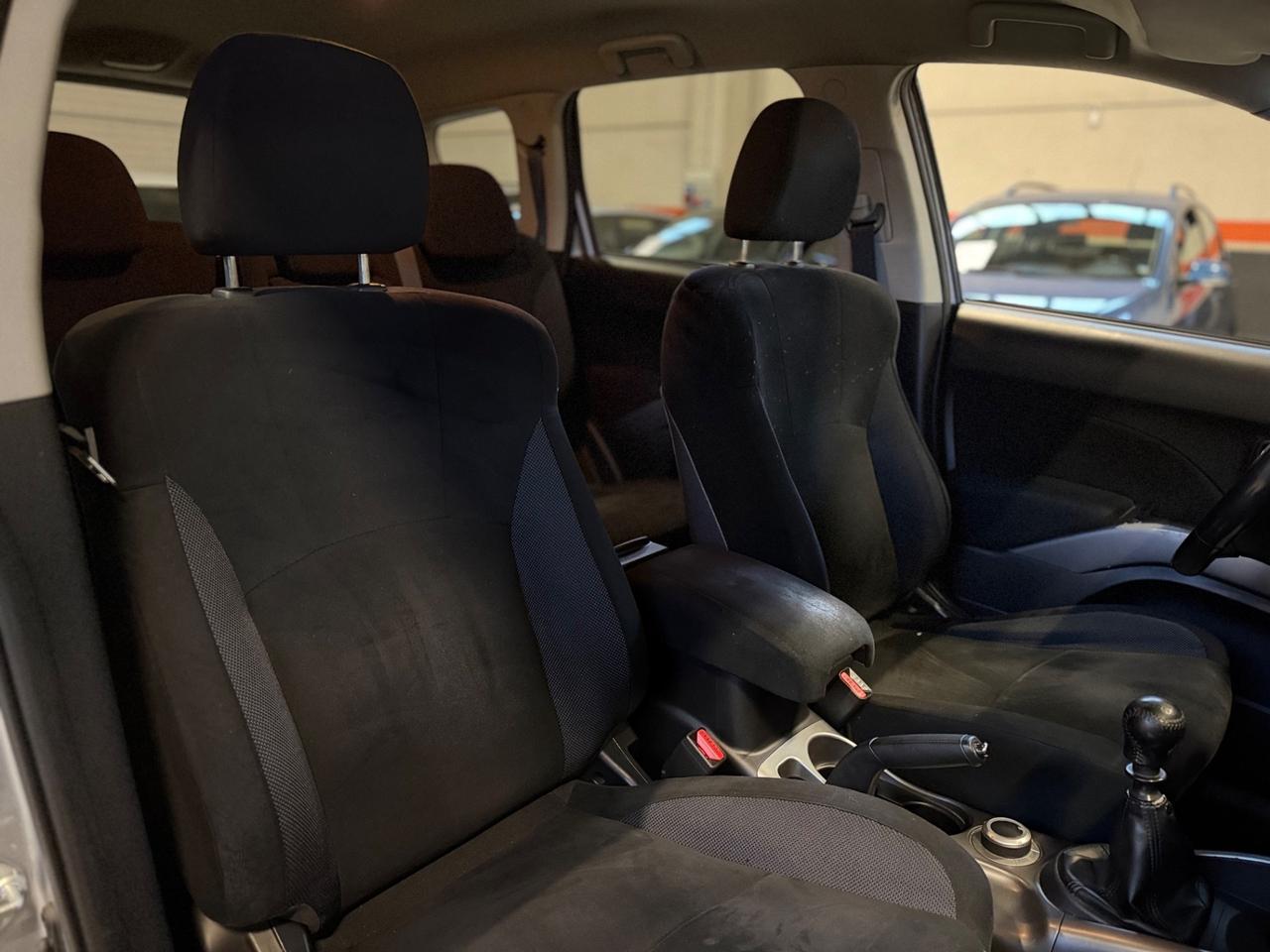 Mitsubishi Outlander 2.2 DI-D Instyle 7 p.ti DPF POSTI