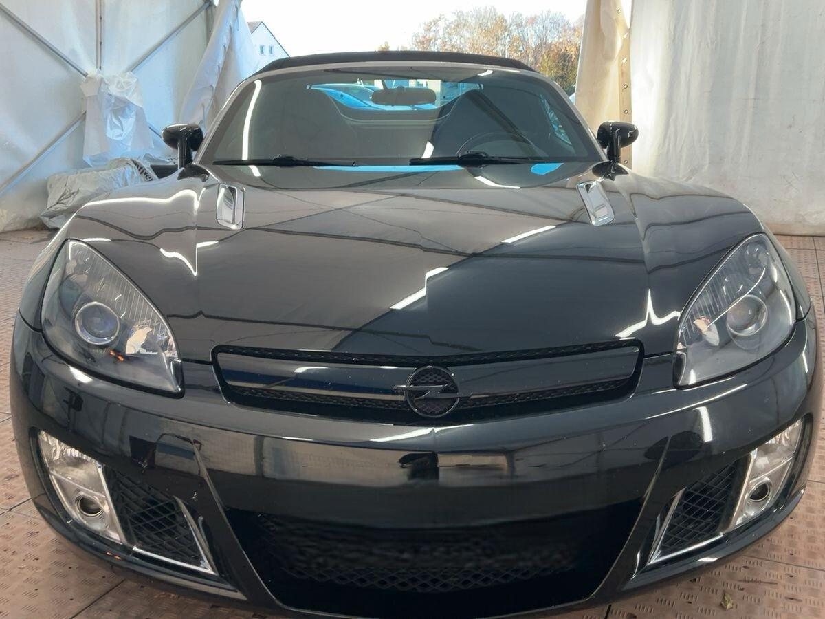 Opel GT 2.0 Turbo 16V