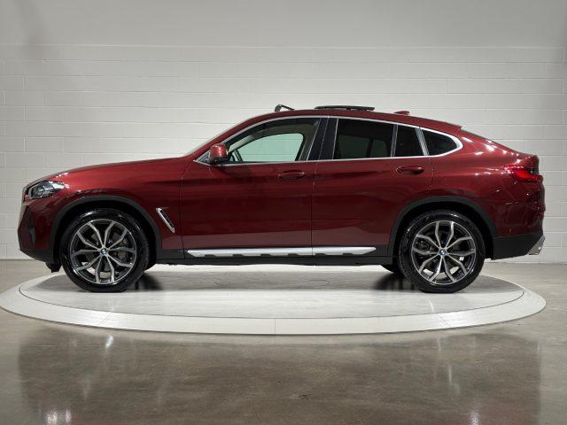 BMW X4 xDrive30d 48V TETTO APRIBILE / GAR.UFF.2027