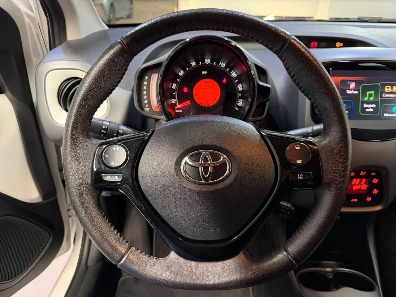 Toyota Aygo 1.0 VVT-i 72 CV 5 porte x-cite