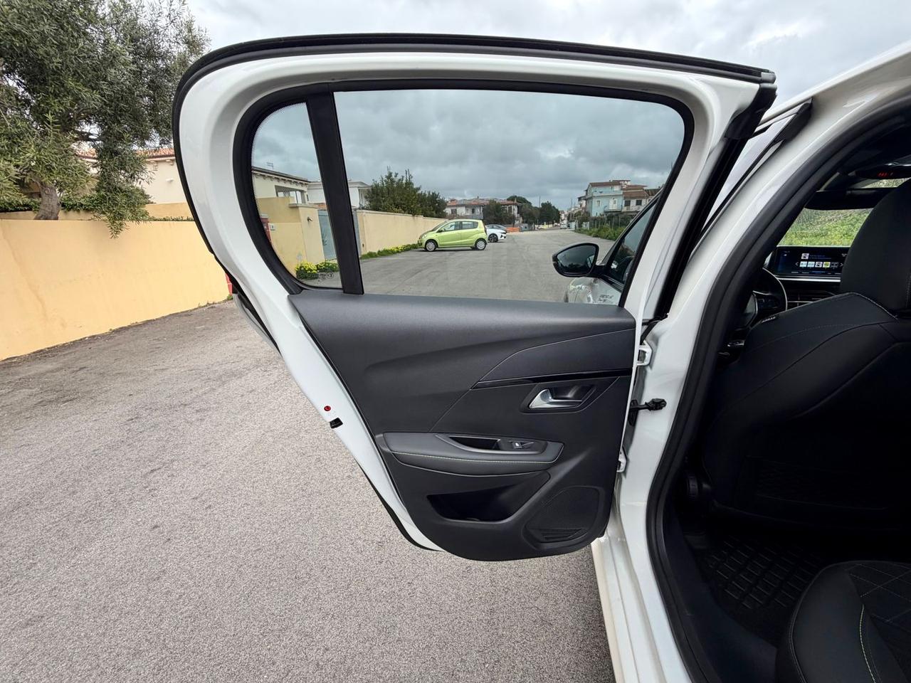 Peugeot 208 1.5 BlueHDI GT #9698