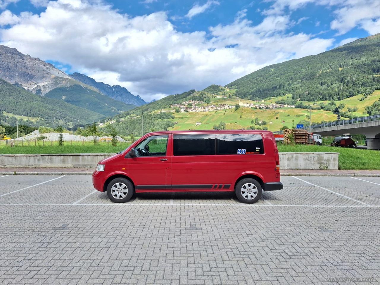 T5 Transporter 2.5 TDI 130CV 8 POSTI GANCIO TRAINO