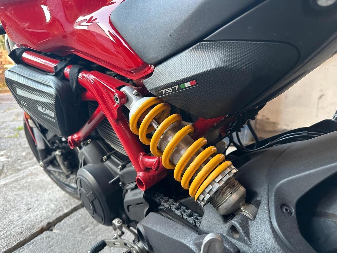 Ducati Monster 797