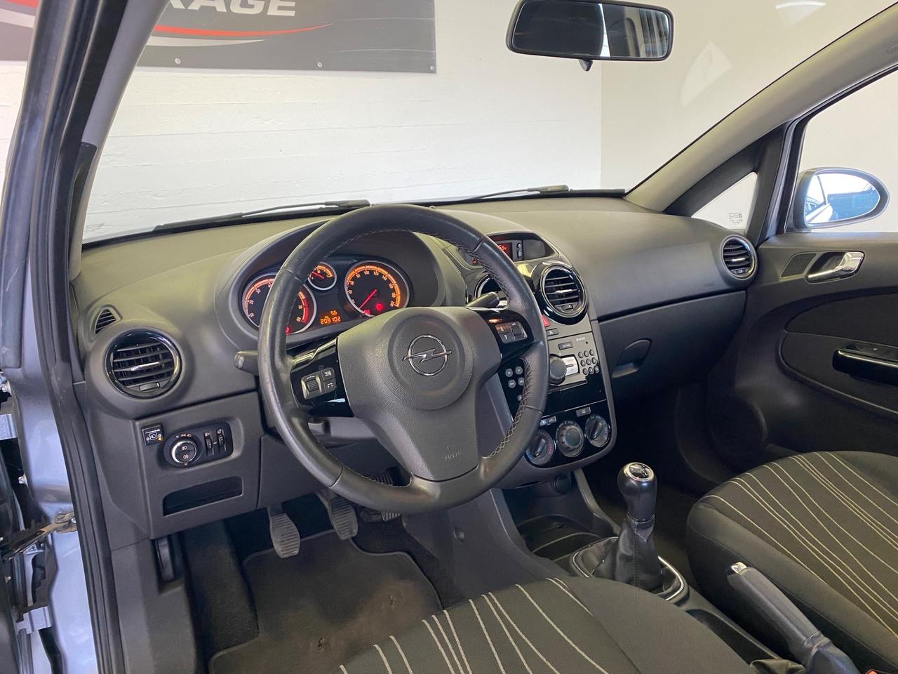 Opel Corsa 1.2 80CV 3 porte GPL-TECH Edition