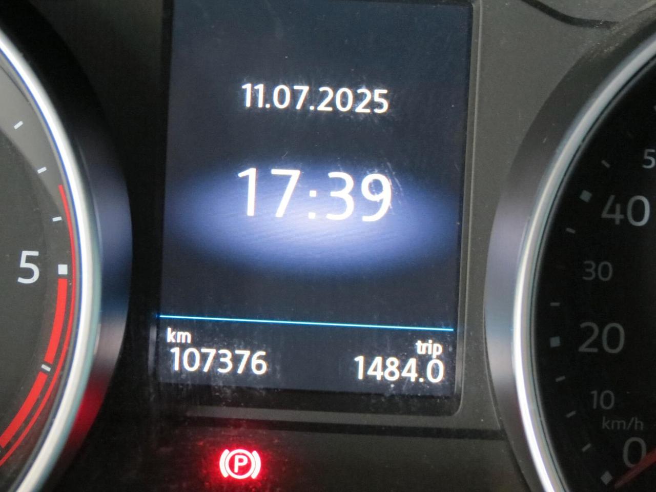 Volkswagen Tiguan 2.0 TDI SCR DSG Business BlueMotion Technology