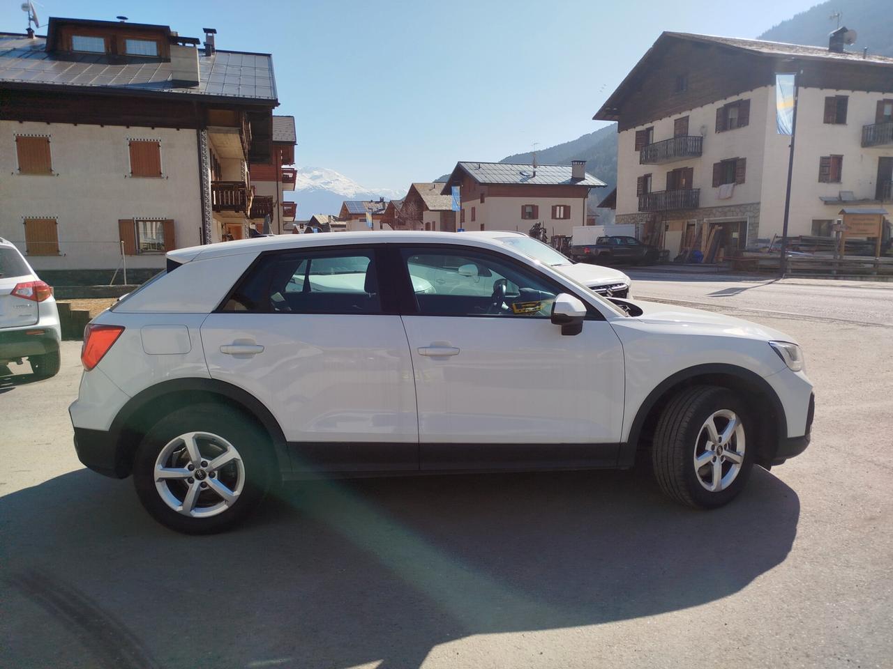 Audi Q2 35 TDI quattro S tronic Business