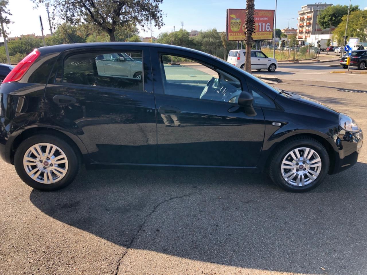 Fiat Punto 1.3 MJT II S&S 95 CV 5 porte Street