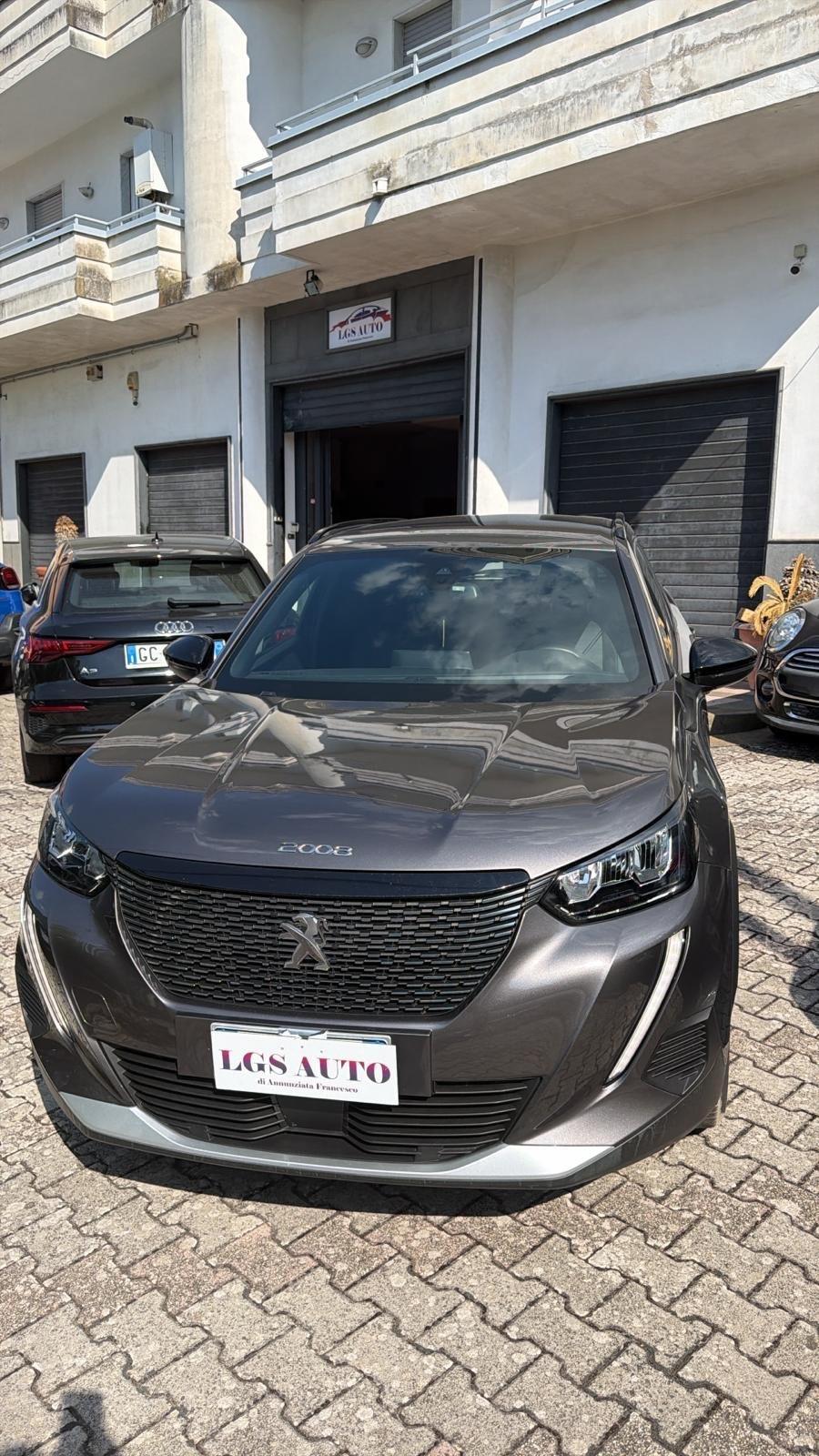 Peugeot 2008 BlueHDi 130 S&S EAT8 Allure