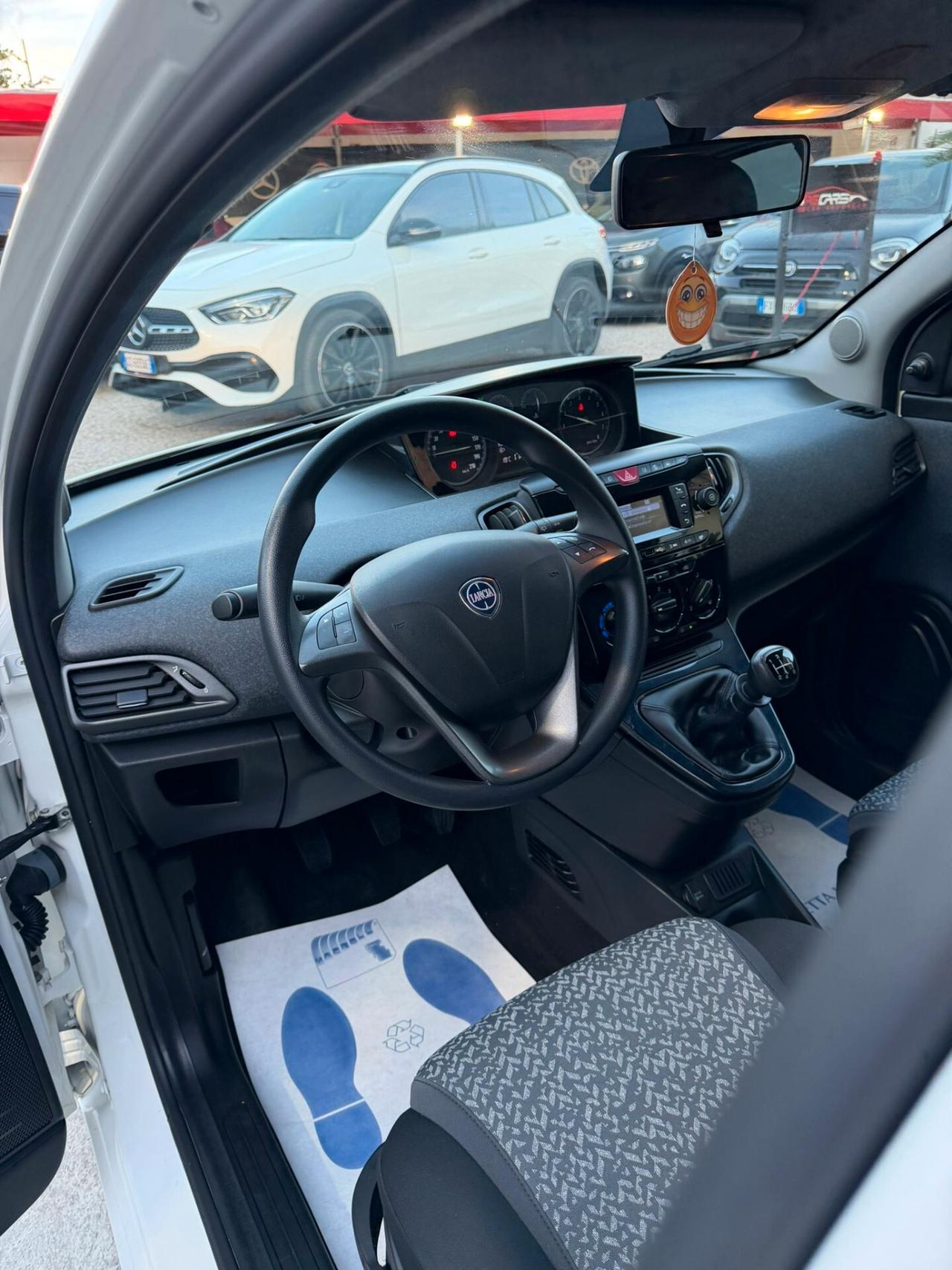Lancia Ypsilon 1.2 69 CV 5 porte S&S Platinum