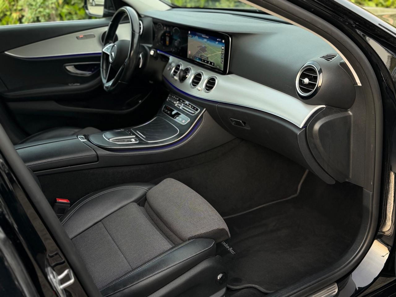 Mercedes-benz E 200d PREMIUM LED DISTRONIC FULL