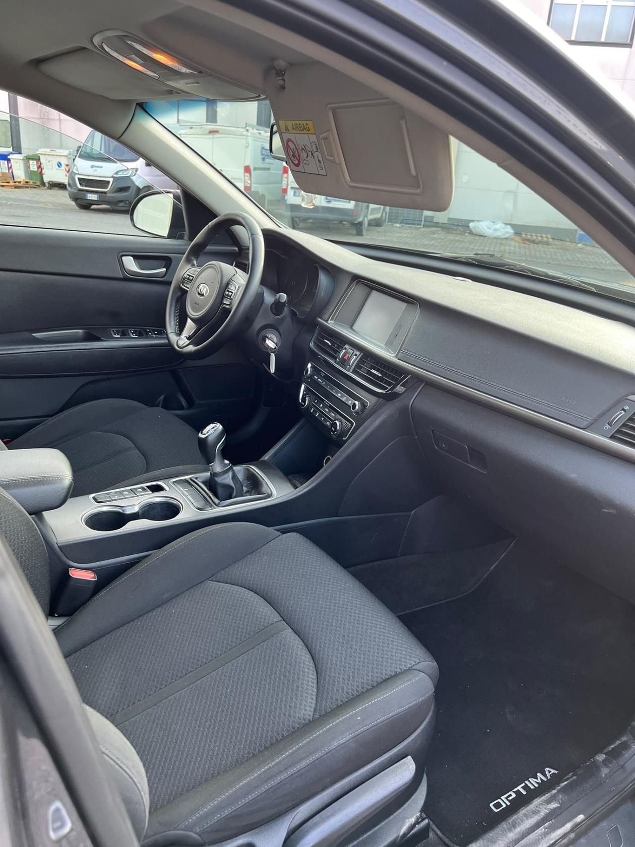 Kia Optima 1.7 CRDi Stop&Go DCT7 Sportswagon GT Line