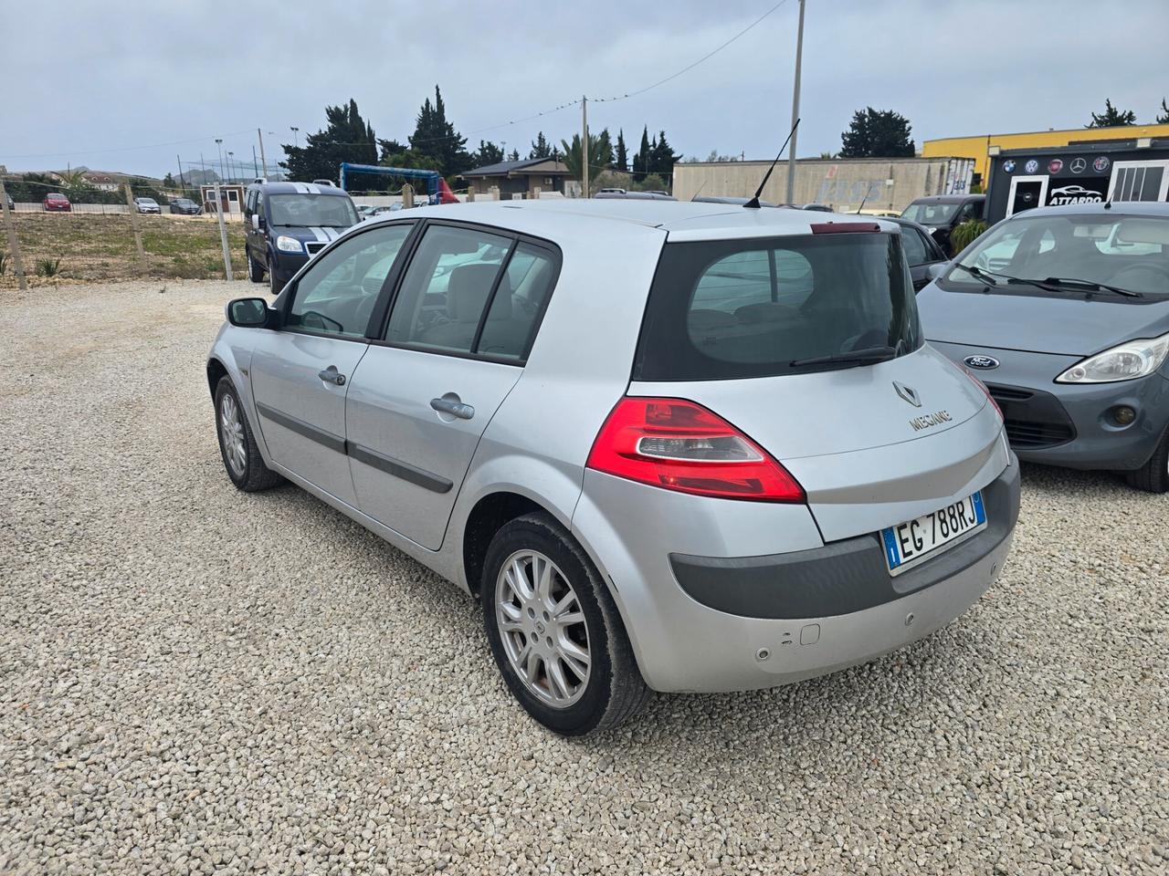 Renault Megane megan