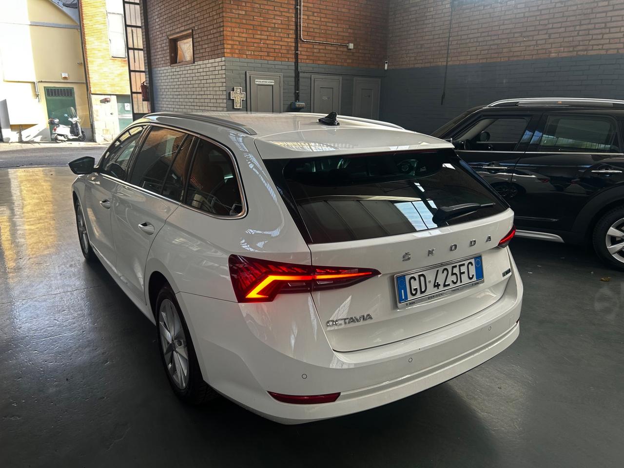 Skoda Octavia 1.5 G-TEC DSG Wagon Style neopatentati