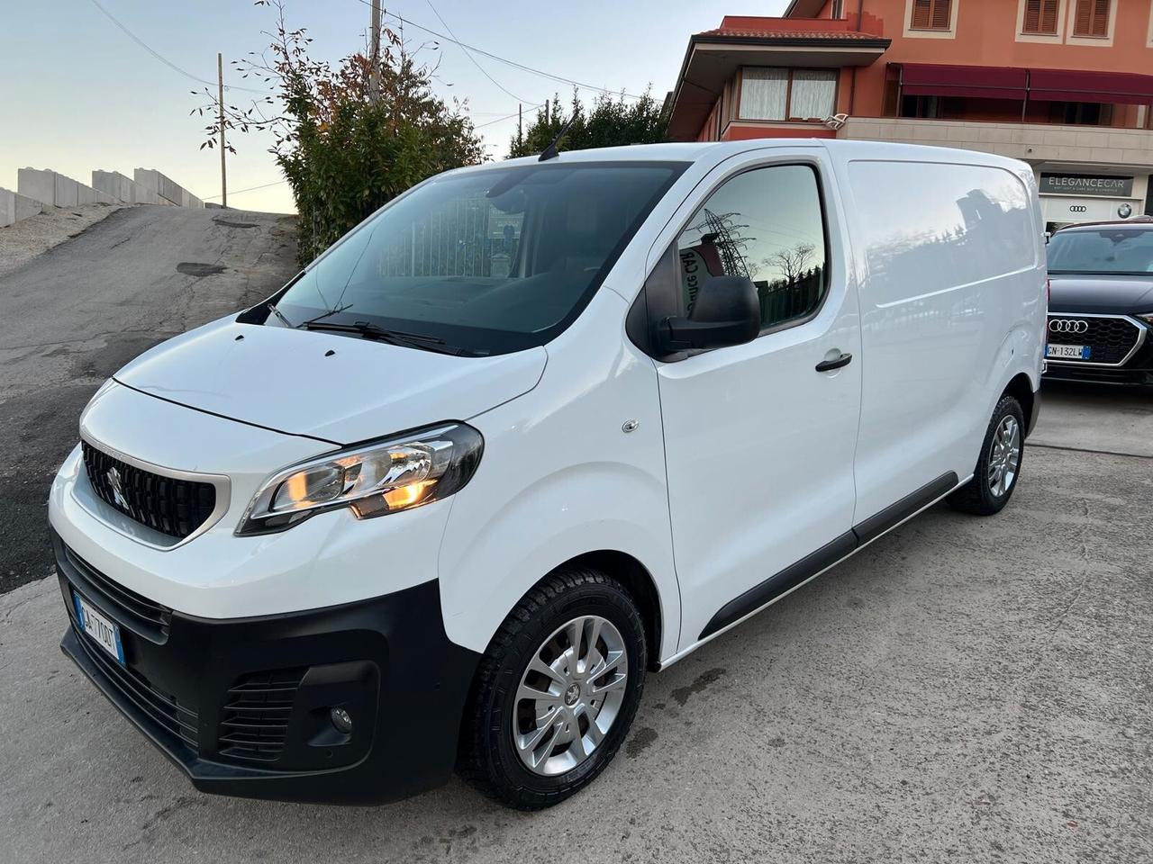 Peugeot Expert BlueHDi 120CV