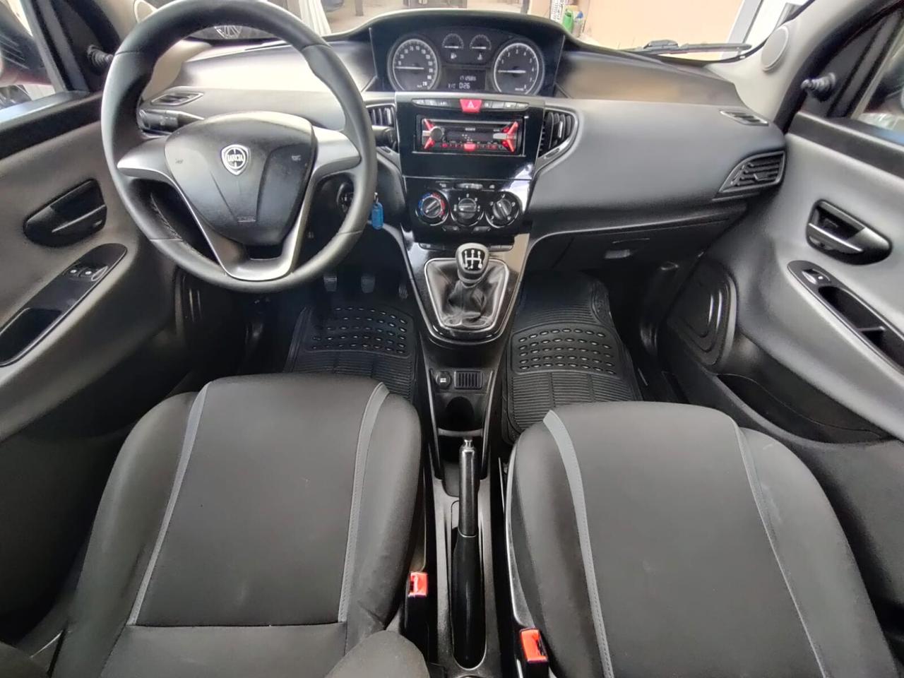 Lancia Ypsilon 1.2 Benzina